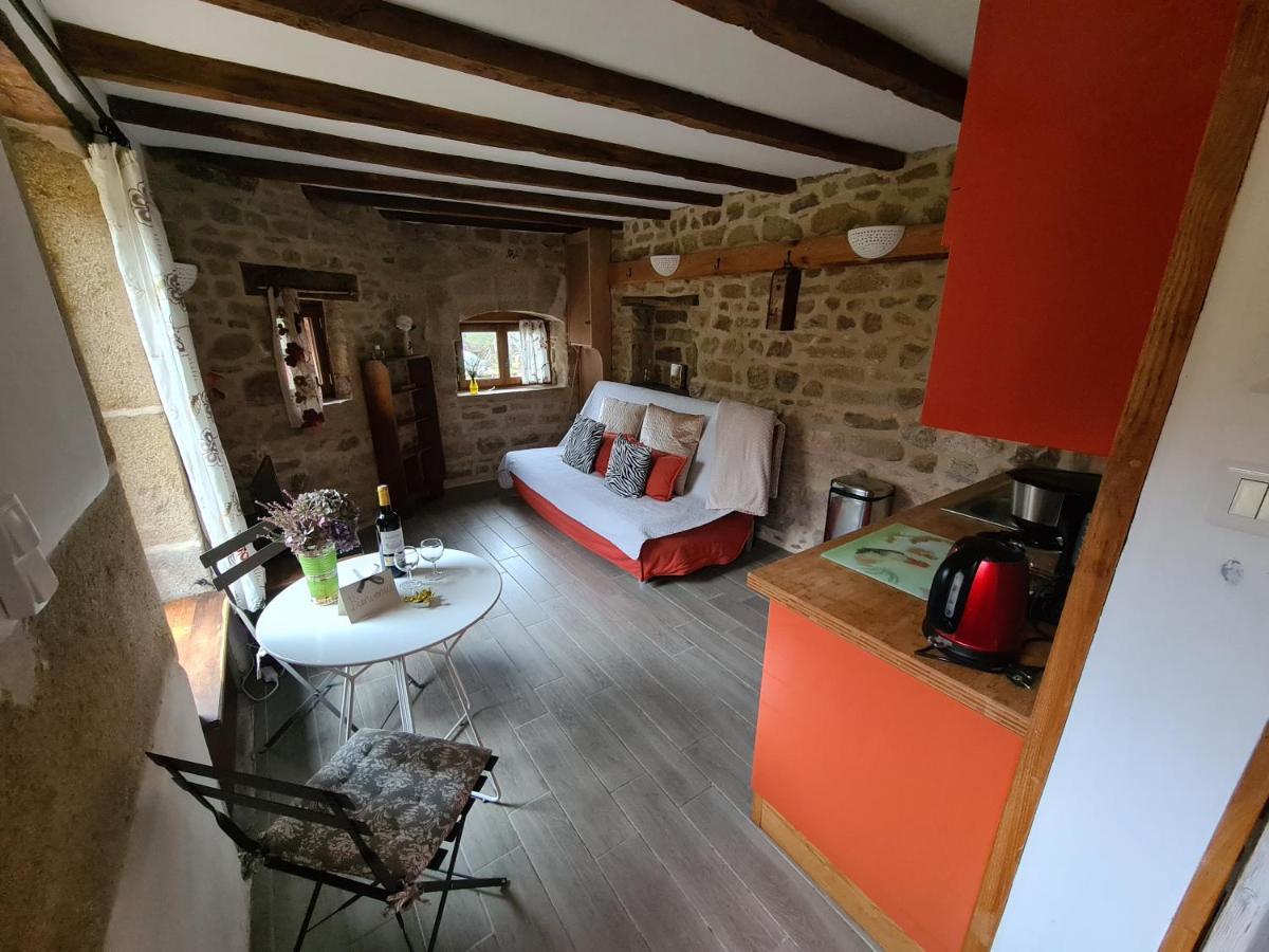 Gite Rustique Au Coeur De La Nature Soubrebost Exterior foto
